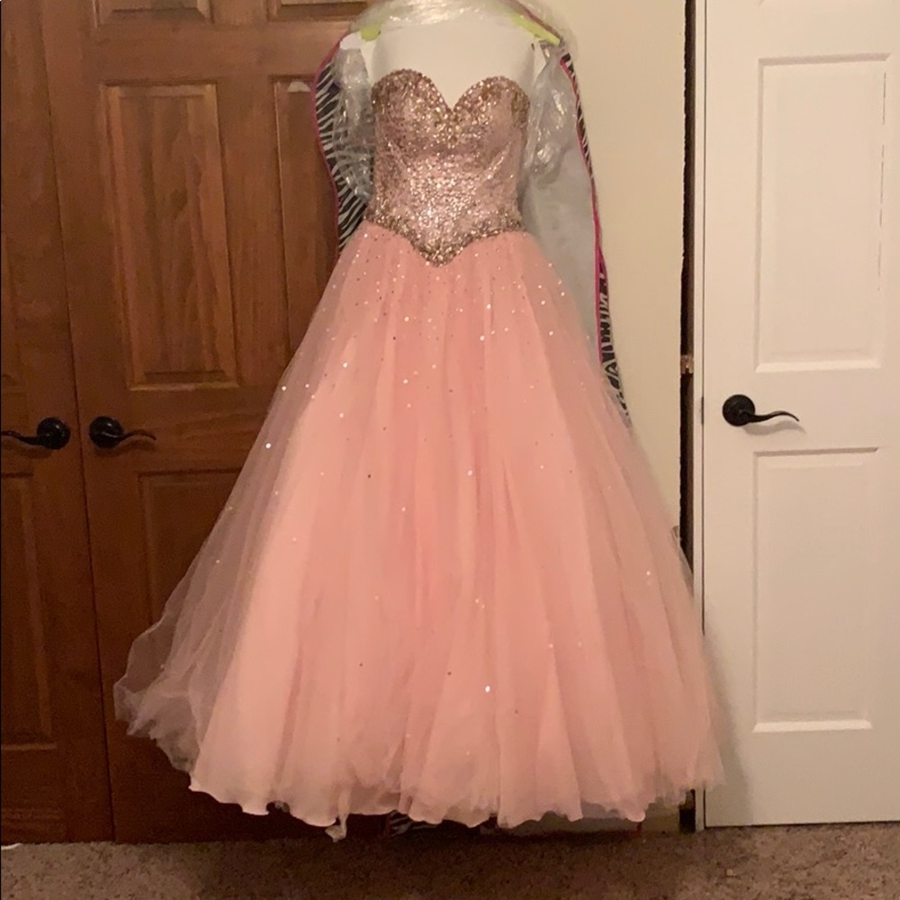 Prom dress